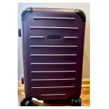 Solgaard Lightweight and Sustainable Luggage Equipped with Signature FlowCloset