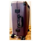 Solgaard Lightweight and Sustainable Luggage Equipped with Signature FlowCloset