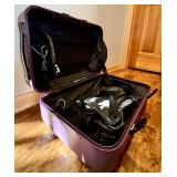 Solgaard Lightweight and Sustainable Luggage Equipped with Signature FlowCloset