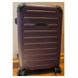 Solgaard Lightweight and Sustainable Luggage Equipped with Signature FlowCloset