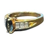 18K Gold Ring with Sapphire and Diamonds