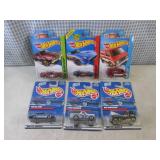 (G-1) Assorted Hot Wheels in Packag...
