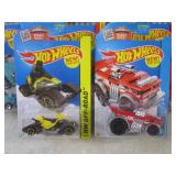 (G-1) Assorted Hot Wheels in Packag...