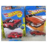 (G-1) Assorted Hot Wheels in Packag...
