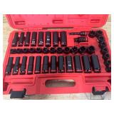 MILWAUKEE 49-66-7009 SHOCKWAVE 3/8 in. Drive SAE and Metric 6 Point Impact Socket Set - D140