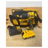 DEWALT DCD794D1 ATOMIC 20-Volt Lithium-Ion Cordless Compact 1/2 in. Drill/Driver Kit with 2.0Ah Battery, Charger and Bag - B159