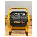 DEWALT DWFP55130 2.5 Gal. Portable Electric Heavy Duty 200 PSI Quiet Air Compressor - C279