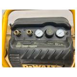DEWALT DWFP55130 2.5 Gal. Portable Electric Heavy Duty 200 PSI Quiet Air Compressor - C279