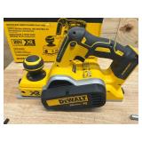 DEWALT DCP580B 20V MAX XR Cordless Brushless 3-1/4 in. Planer (Tool Only) - B219