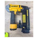 DEWALT Lot of 2 DWFP12233 18-Gauge Pneumatic Brad Nailers - D198