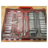 Milwaukee 48-22-9486 3/8 in. and 1/4 in. Drive SAE/Metric Ratchet and Socket Mechanics Tool Set with PACKOUT Case (106-Piece) - A314