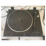 Pioneer PL-640 Turntable & Accessories