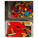 Vintage Tinkertoy and Lincoln Logs Set