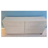 Large White Techline Bureau