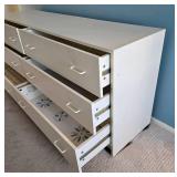 Large White Techline Bureau