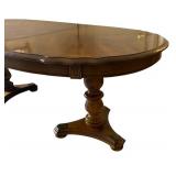 Elegant Vintage Dining Room Table / Vintage Italian Neoclassical Style Dining Room Table