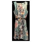 Gorgeous Sleeveless Dress / Closet by London Dress with Flowers, Back Zipper and Belt
