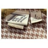 Perfect Lightweight White and Brown Houndstooth Jacket by Tail