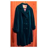 Sport Ease Fashions Vintage Gorgeous Green Velvet Long Coat and Tie