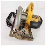Dewalt DW368 7 1/4" Circular Saw Tested Works Some Damage On Cord