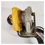 Dewalt DW368 7 1/4" Circular Saw Tested Works Some Damage On Cord