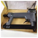 Central Pneumatic Contractor Series 20 Gauge 1/2" Crown Excellent Condition UNTESTED