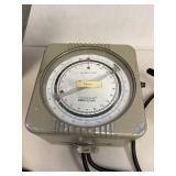 Utility Set: Timer, Light, Can & Cables