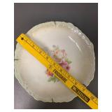 Set of 4 Vintage Decorative Floral Plates