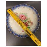 Set of 4 Vintage Decorative Floral Plates