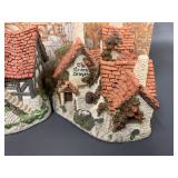 David Winter Cottages Collection Miniature Buildings