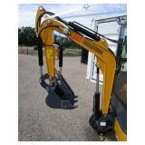 AGT Industrial QK18RXS-C Mini Excavator w/Side Swing Boom, Hydraulic Thumb, Enclosed Cab w/AC