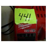 Milwaukee Charger M12-M18, 5.0 Battery