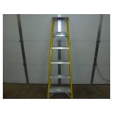Keller Step Ladder Fiberglass Yellow 6