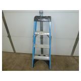 Werner Fiberglass Step Ladder 4