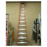 Keller Pro Fiberglass Step Ladder 12
