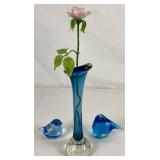 Vintage Seda Sweden MCM Glass Bud Vase with Pink Porcelain, FM Konstglas Bluebird and Unbranded Bird