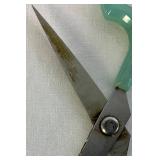 Cutco Scissor Caddy with 2 Scissors