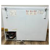 Woods 10 cu ft Chest Freezer Model C10NAA