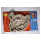Bugs Bunny Looney Tunes Cookie Mold by Wilton