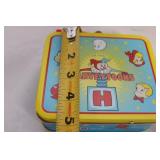 Set of 2 Decorative Tin Lunch Boxes - Clue and Harveytoons Themes