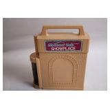 Vintage Glamour Gals Showplace Carrying Case
