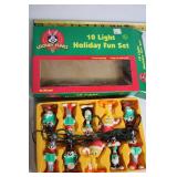Looney Tunes 10 Light Holiday Fun Set with 8 Inch Spacing