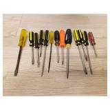 Lot 10 Batman, Cable, Cyberforce Comic Books