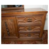 Bassett Furniture Vintage Dresser and Mirror