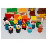 Vintage Hasbro Weebles Airplane & Vintage Hasbro Treehouse - Includes Weebles People & Miscellaneous Pieces