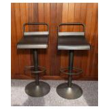 Set of 2 Metal Bar Stools – Adjustable Height