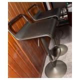 Set of 2 Metal Bar Stools – Adjustable Height