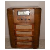 Vintage Coronada Radio Console and Phonograph – 1930s-1940s