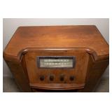 Vintage Coronada Radio Console and Phonograph – 1930s-1940s