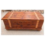 Farley & Loetscher Farloe Cedar Chest